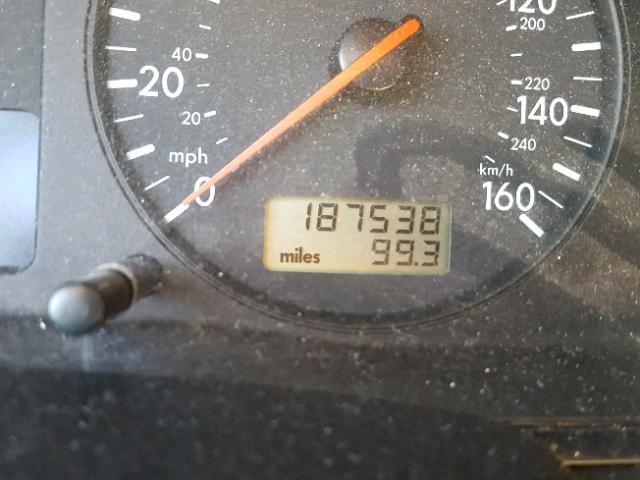 WVWPD23B1YP366239 - 2000 VOLKSWAGEN PASSAT GLX 绿色 照片 8