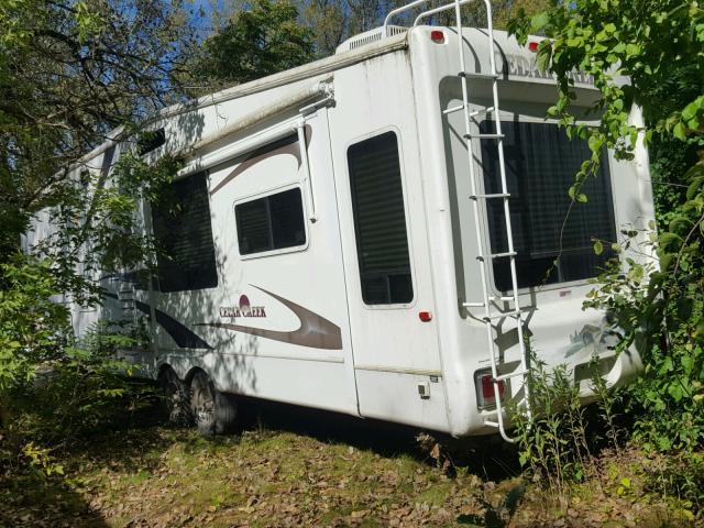 4X4FCRM217S197982 - 2007 CEDR CEDARCREEK WHITE photo 3