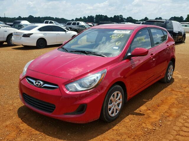 KMHCT5AE3EU159635 - 2014 HYUNDAI ACCENT RED photo 2