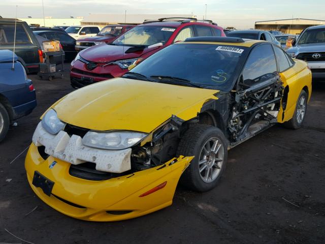 1G8ZY12771Z107246 - 2001 SATURN SC2 YELLOW photo 2