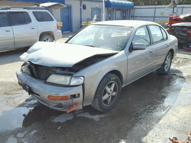 JN1CA21D6XT207012 - 1999 NISSAN MAXIMA GLE SILVER photo 2