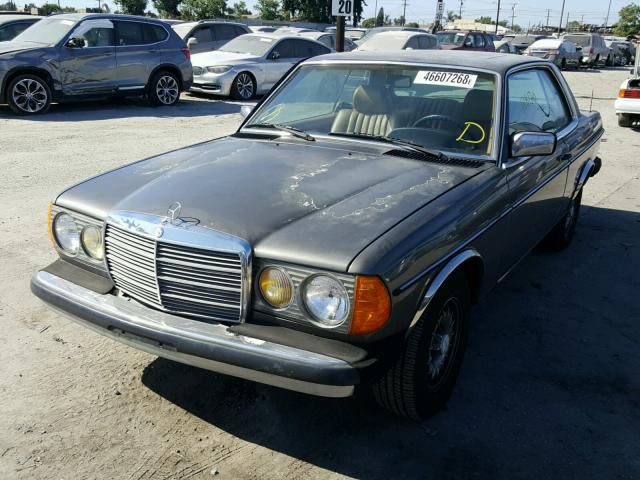 WDBAB53A2FA251653 - 1985 MERCEDES-BENZ 300 CDT GRAY photo 2