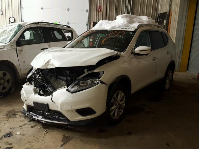 KNMAT2MV4GP675798 - 2016 NISSAN ROGUE S WHITE photo 2