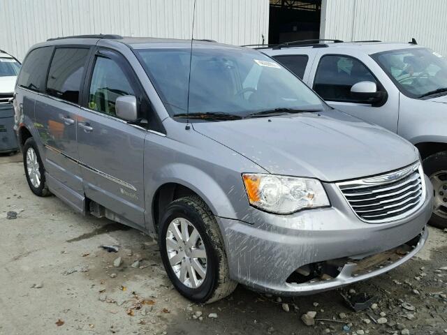 2C4RC1BGXFR534801 - 2015 CHRYSLER TOWN & COU SILVER photo 1