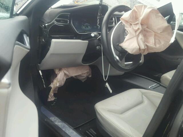 5YJSA1E2XGF132538 - 2016 TESLA MODEL S Qara foto 9