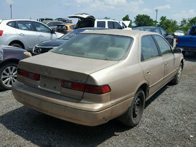 4T1BG22K7VU802958 - 1997 TOYOTA CAMRY CE GOLD photo 4