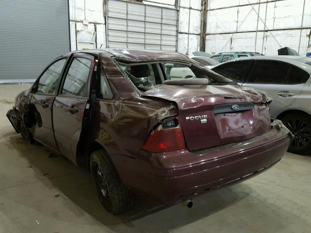 1FAFP34N46W102393 - 2006 FORD FOCUS ZX4 RED photo 3