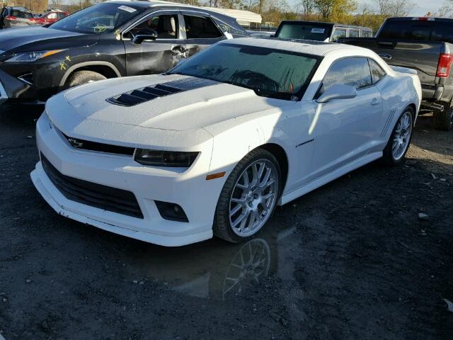 2G1FK1EJ9E9271740 - 2014 CHEVROLET CAMARO 2SS WHITE photo 2