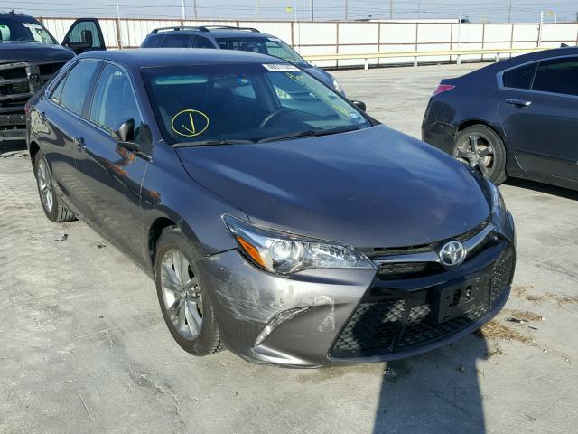 4T1BF1FK7GU205934 - 2016 TOYOTA CAMRY LE ნაცრისფერი ფოტო 1