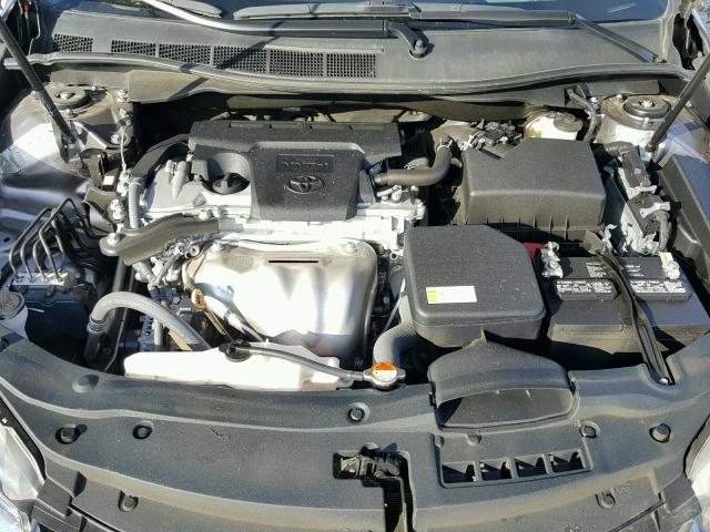 4T1BF1FK7GU205934 - 2016 TOYOTA CAMRY LE ნაცრისფერი ფოტო 7