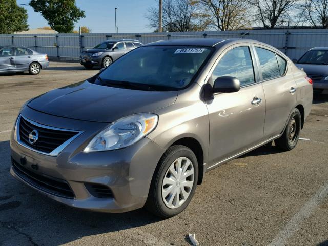 3N1CN7AP7DL865966 - 2013 NISSAN VERSA S SILVER photo 2