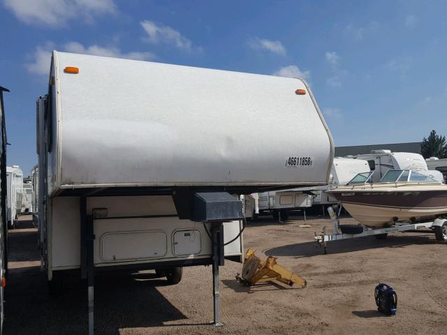 1TS3B4327X9004993 - 1999 SHAS FLITE WHITE photo 1