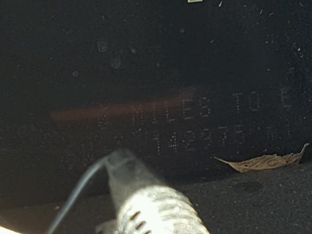 5LMFU27505LJ12582 - 2005 LINCOLN NAVIGATOR Biały zdjęcie 8