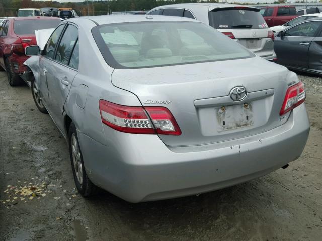 4T1BF3EK1AU549375 - 2010 TOYOTA CAMRY BASE SILVER photo 3