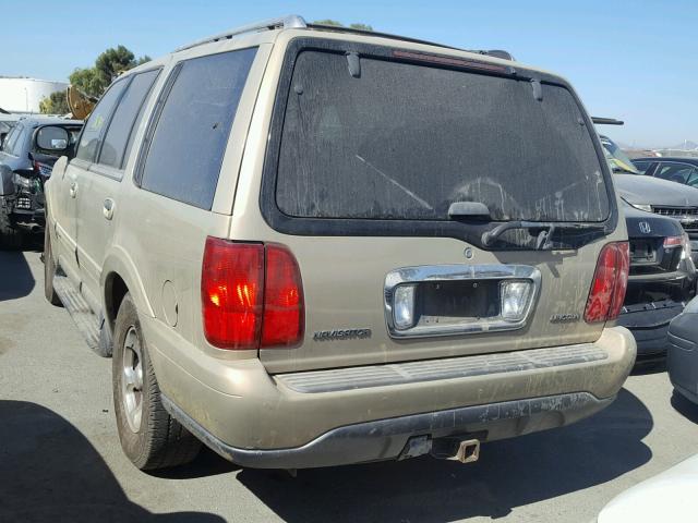 5LMPU28L2WLJ55355 - 1998 LINCOLN NAVIGATOR BEIGE photo 3