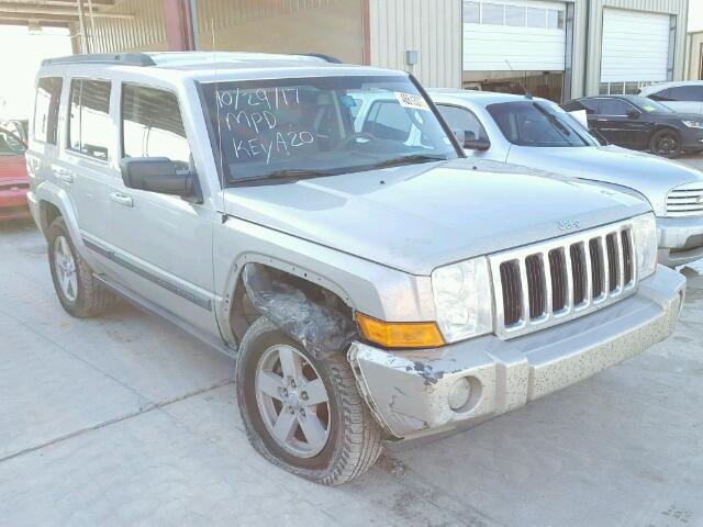 1J8HH48K68C114791 - 2008 JEEP COMMANDER SILVER photo 2