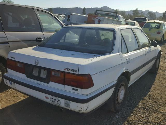 JHMCA5644JC019974 - 1988 HONDA ACCORD LXI WHITE photo 4