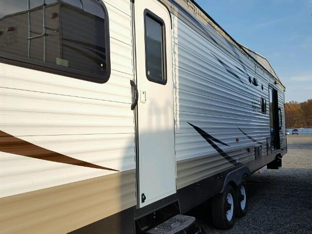 4X4TSMR25JM025483 - 2018 TRAIL KING FOREST RIV BROWN photo 4