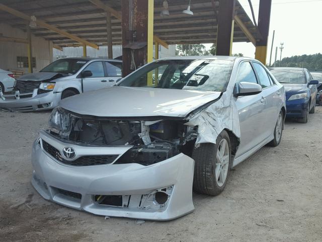 4T1BF1FK5EU791823 - 2014 TOYOTA CAMRY L SILVER photo 2