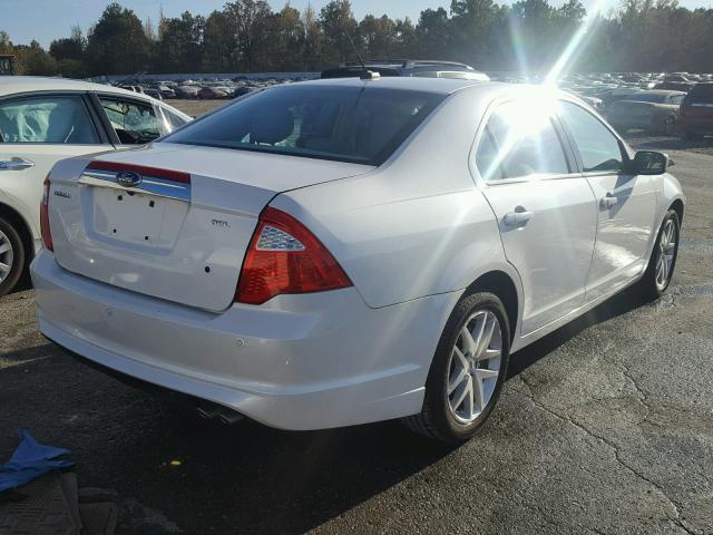 3FAHP0JA2BR202661 - 2011 FORD FUSION WHITE photo 4