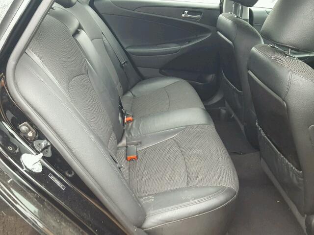 5NPEC4AB2BH317191 - 2011 HYUNDAI SONATA SE 黑色 照片 6