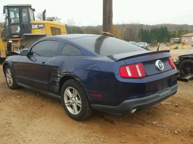 1ZVBP8AM3B5132094 - 2011 FORD MUSTANG GREEN photo 3