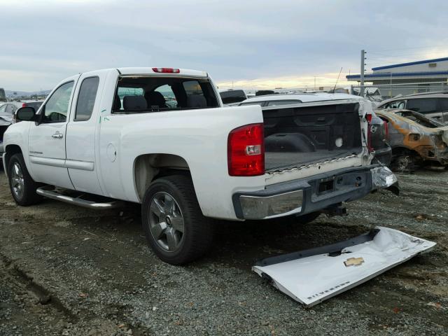 1GCEC29J99Z146524 - 2009 CHEVROLET SILVERADO WHITE photo 3