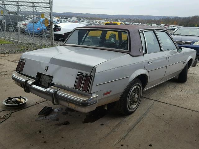 1G3AR69A8EM360030 - 1984 OLDSMOBILE CUTLASS SU SILVER photo 4