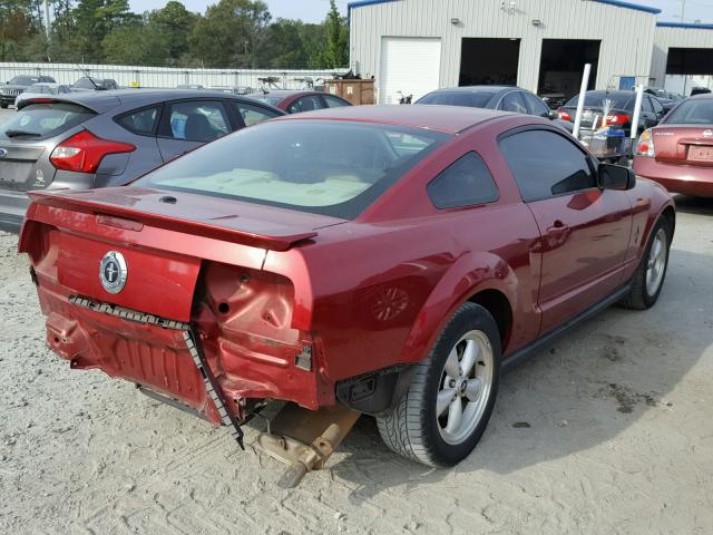 1ZVFT80N475368333 - 2007 FORD MUSTANG RED photo 4