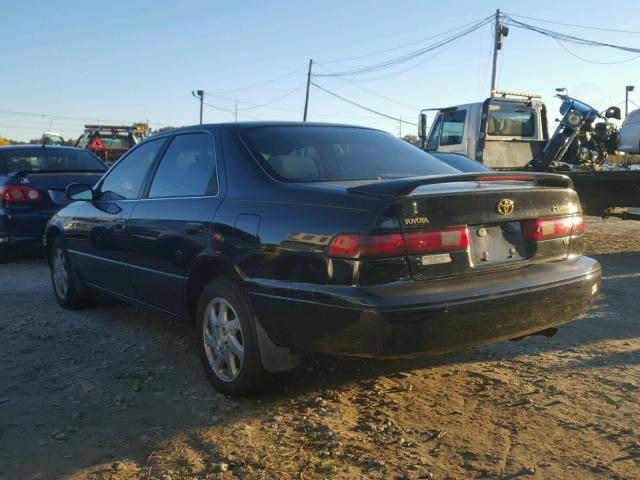 JT2BF22K7X0185667 - 1999 TOYOTA CAMRY LE შავი ფოტო 3