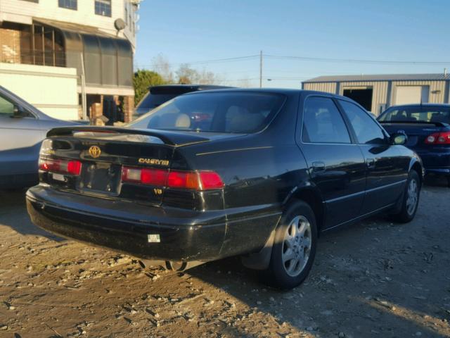 JT2BF22K7X0185667 - 1999 TOYOTA CAMRY LE შავი ფოტო 4