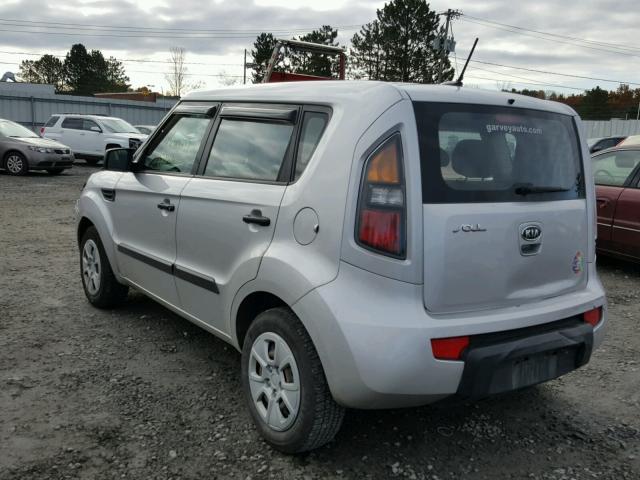 KNDJT2A10B7713229 - 2011 KIA SOUL SILVER photo 3