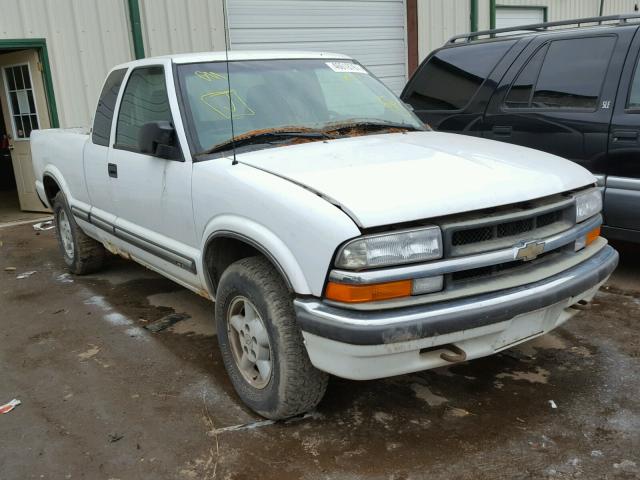 1GCDT19W718177556 - 2001 CHEVROLET S TRUCK WHITE photo 1