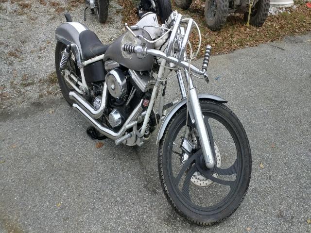 5TMBF13302C005051 - 2002 MOTO MOTORCYCLE SILVER photo 1