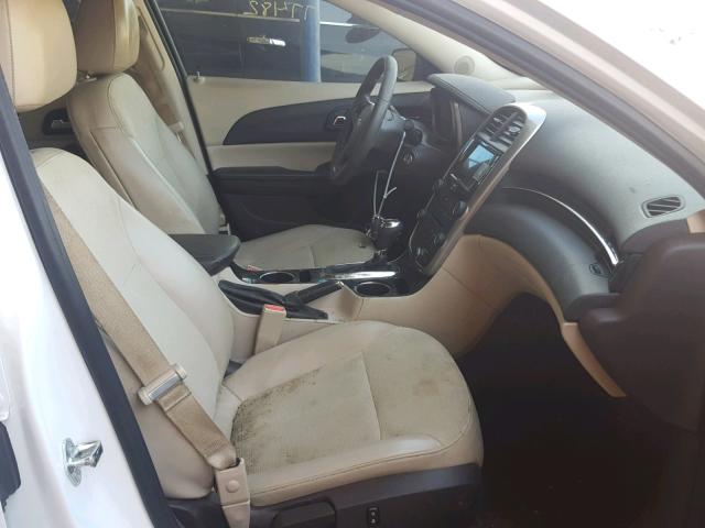 1G11C5SL5FF354059 - 2015 CHEVROLET MALIBU 1LT WHITE photo 5