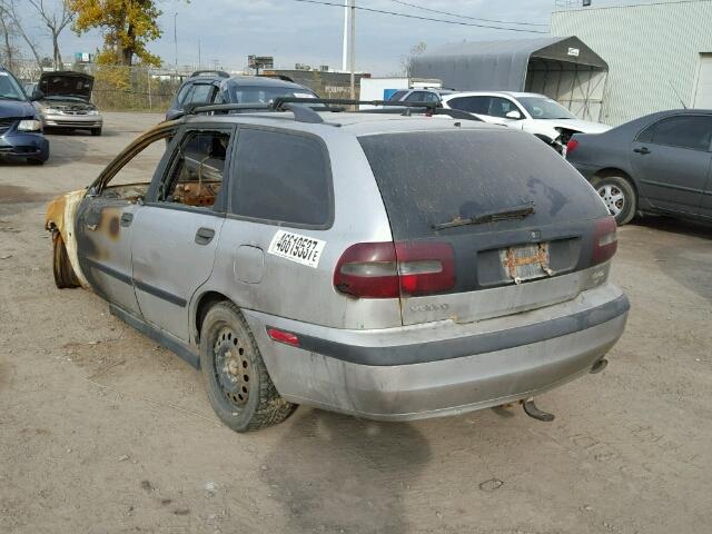 YV1VW29542F849685 - 2002 VOLVO V40 1.9T GRAY photo 3