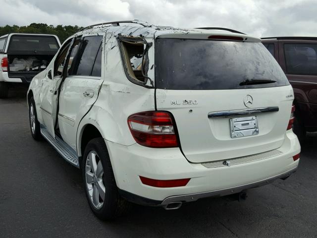 4JGBB8GB0BA707293 - 2011 MERCEDES-BENZ ML 350 4MA WHITE photo 3