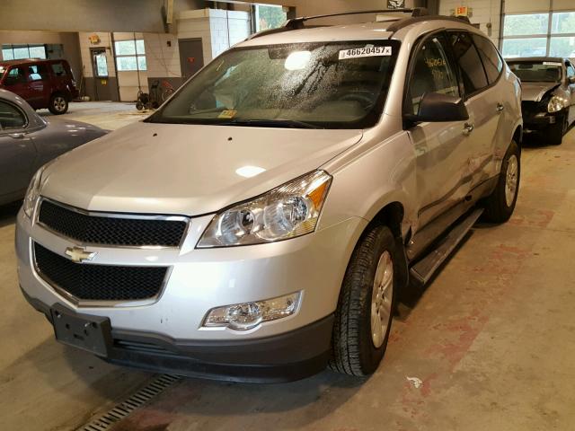 1GNKVFEDXCJ228375 - 2012 CHEVROLET TRAVERSE L SILVER photo 2