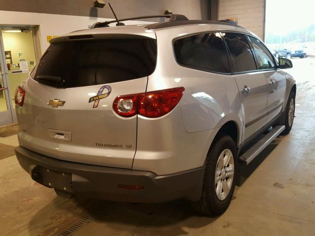 1GNKVFEDXCJ228375 - 2012 CHEVROLET TRAVERSE L SILVER photo 4