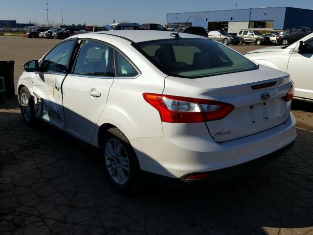 1FAHP3H26CL210195 - 2012 FORD FOCUS SEL WHITE photo 3