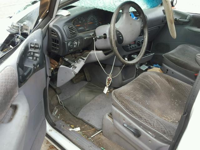1C4GJ44G8YB721340 - 2000 CHRYSLER GRAND VOYA WHITE photo 9
