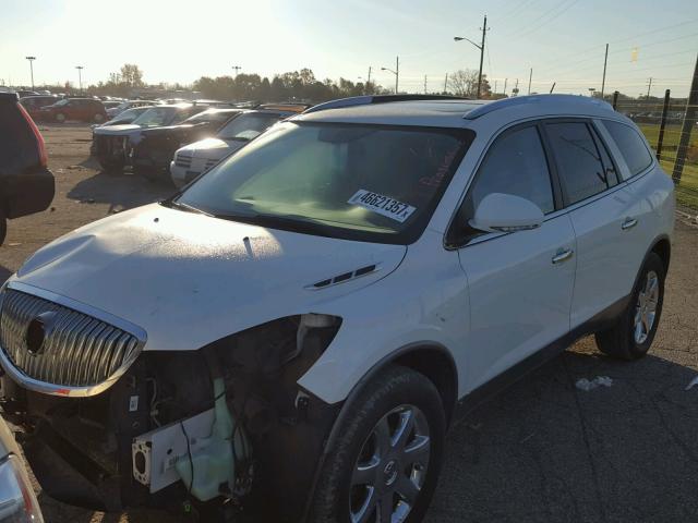 5GAER23738J277846 - 2008 BUICK ENCLAVE WHITE photo 2