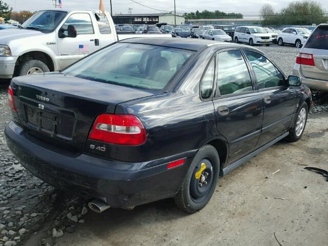 YV1VS27514F027766 - 2004 VOLVO S40 BLACK photo 4