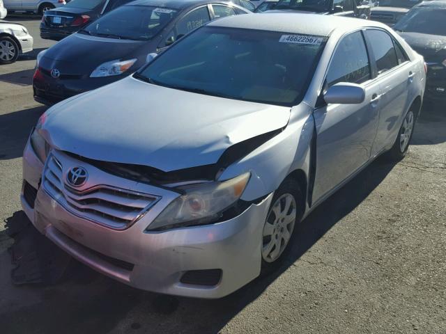 4T1BF3EK3AU082217 - 2010 TOYOTA CAMRY BASE SILVER photo 2