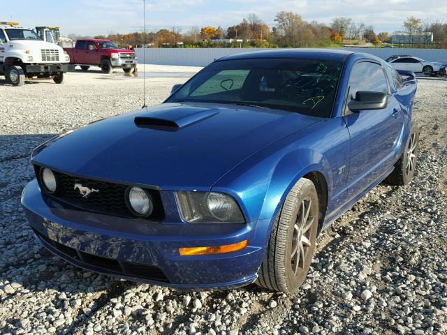 1ZVHT82H975331486 - 2007 FORD MUSTANG GT BLUE photo 2