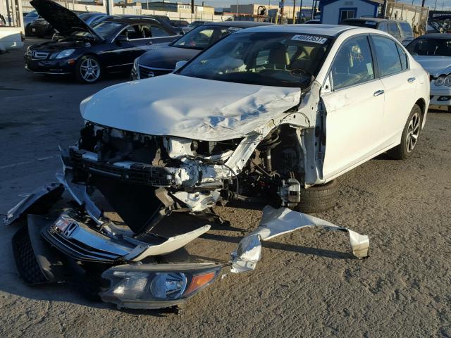 1HGCR2F71HA132825 - 2017 HONDA ACCORD EX WHITE photo 2