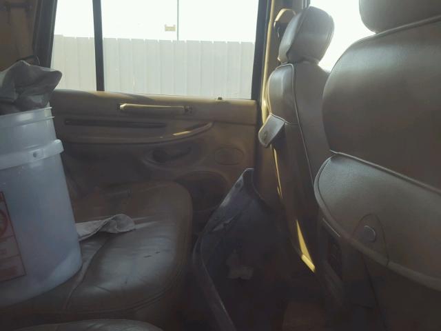 5LMEU27A9YLJ23920 - 2000 LINCOLN NAVIGATOR 黑色 照片 6