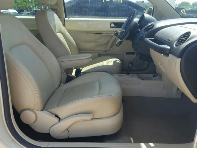 3VWRW31C68M505272 - 2008 VOLKSWAGEN NEW BEETLE 白色 照片 5