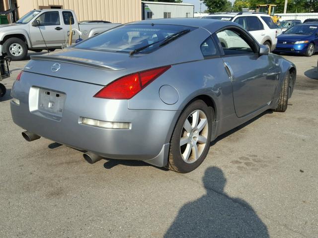 JN1AZ34D45M604873 - 2005 NISSAN 350Z COUPE SILVER photo 4