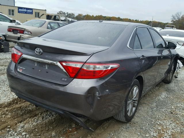 4T1BF1FK1GU602247 - 2016 TOYOTA CAMRY LE GRAY photo 4